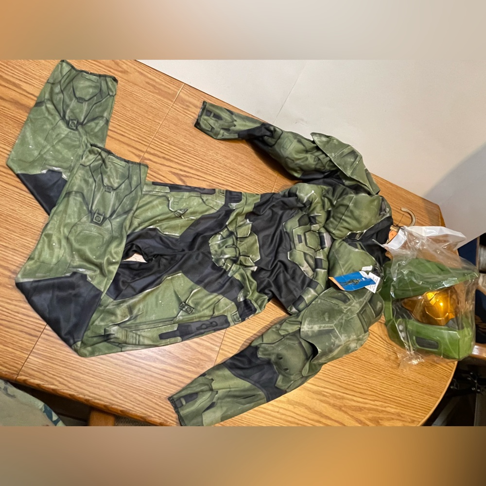 New Boys XBOX Halo Master Chief Jumpsuit Halloween Costume Medium 8 - 10 JD